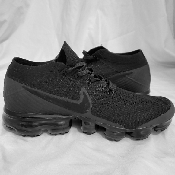 black nike vapormax womens